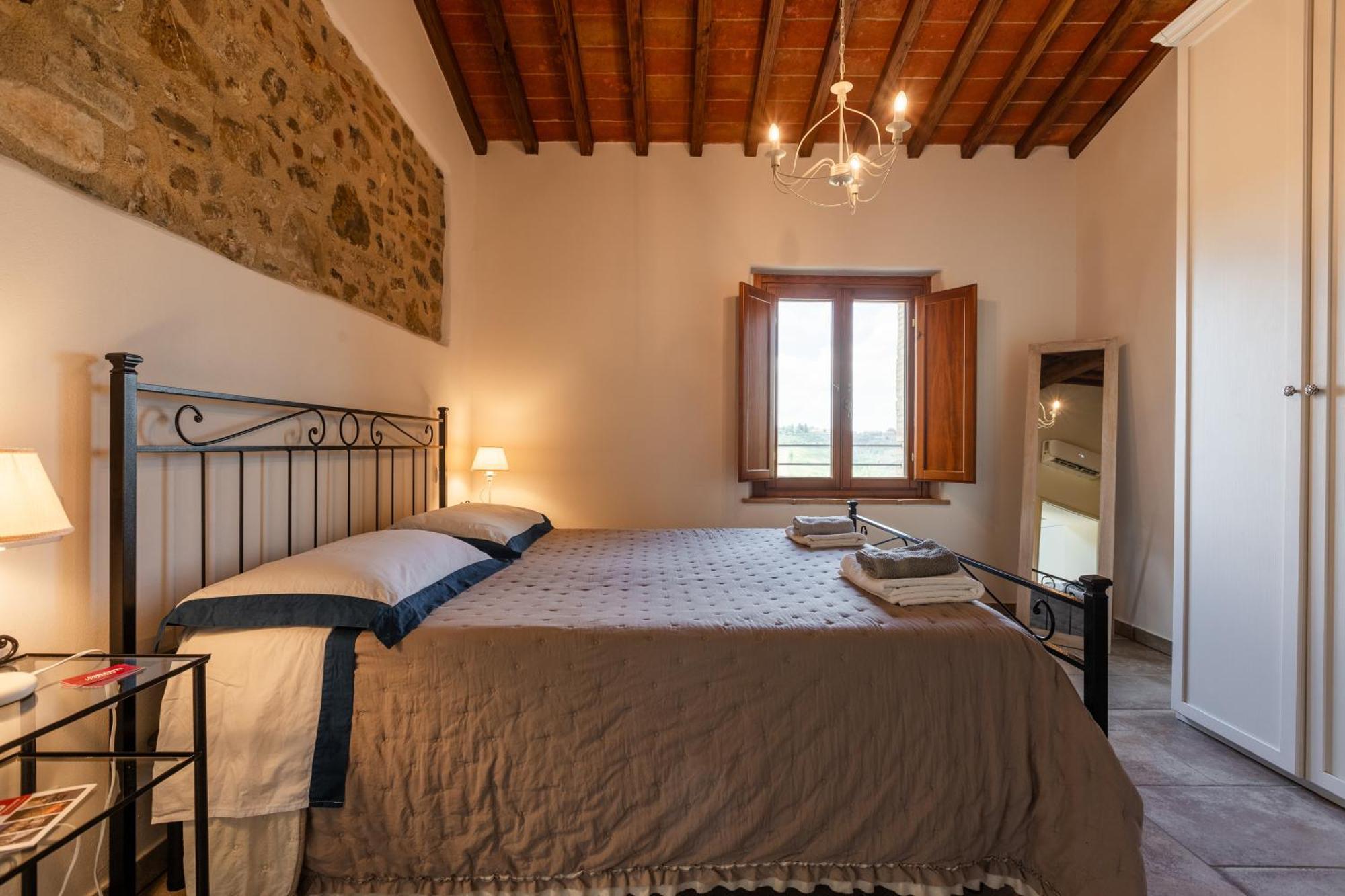Vittoria Chianti Vacations Daire Poggibonsi Dış mekan fotoğraf